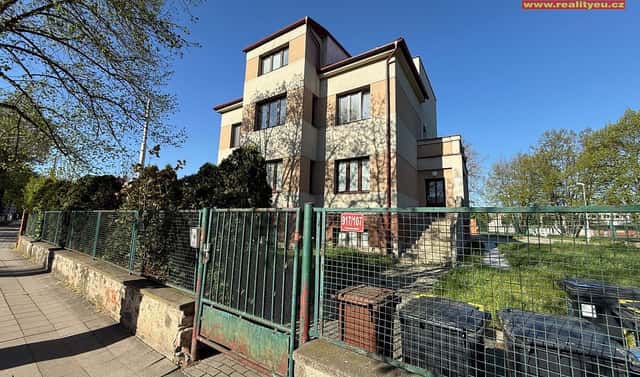 Prodej nájemního domu, činžáku 460 m², Pouchovská, Hradec Králové – Slezské Předměstí