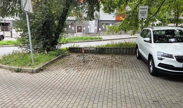 Pronájem garážového stání (18 m2), ul. Kudrnova, Praha - Motol, Kudrnova, Praha 5 – Motol