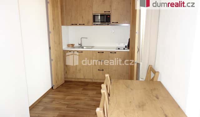 Pronájem bytu 1+kk 26 m², Za radnicí, Valtice, okres Břeclav