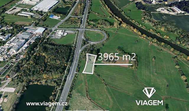 Prodej pole 1 416 m², Hradec Králové