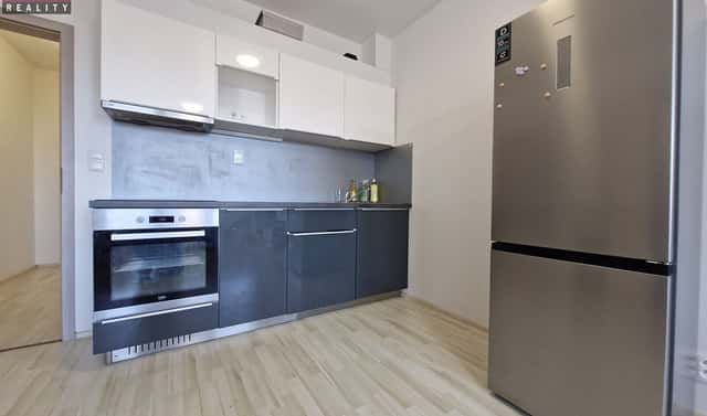Pronájem bytu 1+kk 30 m², Aloise Rašína, Olomouc – Řepčín