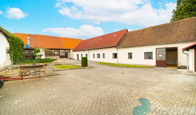 Prodej výrobních prostor 1 075 m², Babice, okres Prachatice