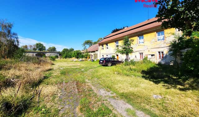 Prodej domu 424 m² s pozemkem 4 756 m², Měcholupy – Milošice, okres Louny