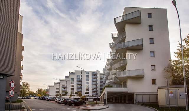 Pronájem bytu 1+kk 30 m², Volejbalistů, České Budějovice – České Budějovice 2