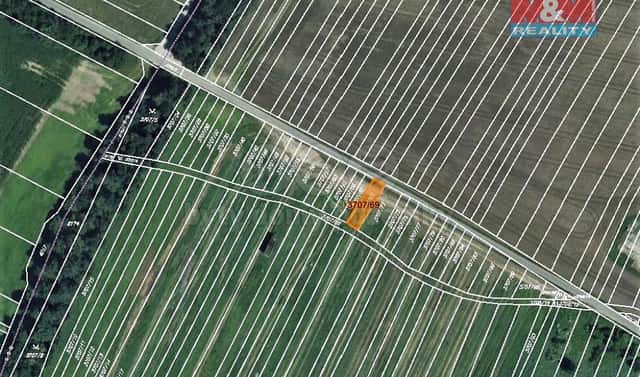 Prodej pole 111 m², Vracov, okres Hodonín