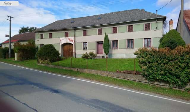 Prodej domu 230 m² s pozemkem 3 370 m², Dzbel, okres Prostějov