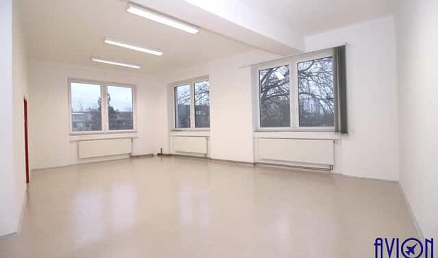 Pronájem kanceláře 69 m², U trati, Praha 10 – Strašnice
