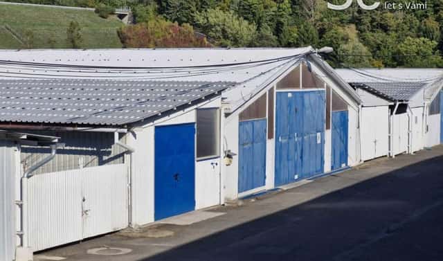Pronájem skladovacích prostor 1 300 m², Slušovice, okres Zlín