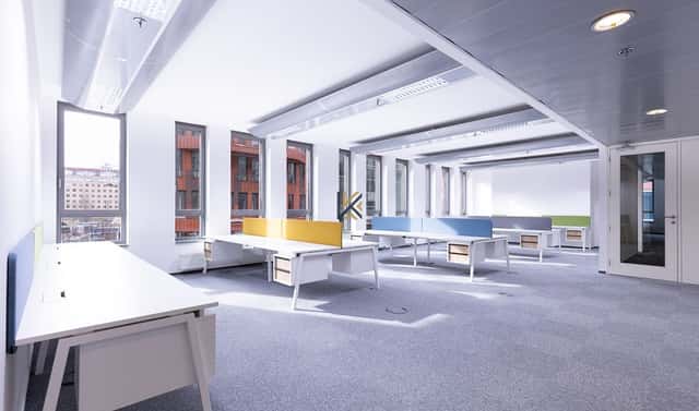 Pronájem kanceláře 1 552 m², Karolinská, Praha 8 – Karlín