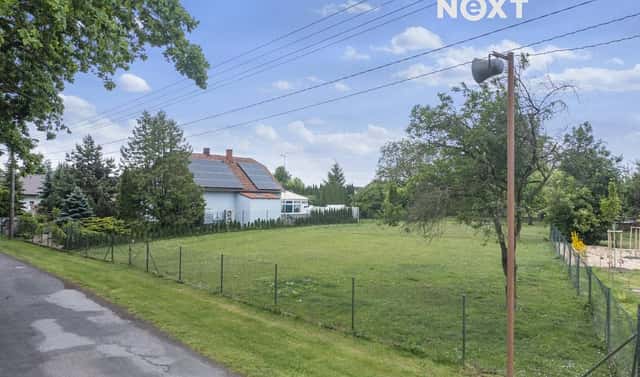 Prodej stavebního pozemku 1 735 m², Vinary – Janovice, okres Hradec Králové