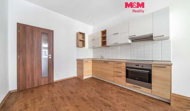 Prodej bytu 3+kk 57 m², Plynární, Plzeň – Jižní Předměstí, okres Plzeň-město