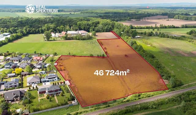Prodej komerčního pozemku 46 724 m², Strážnice, okres Hodonín