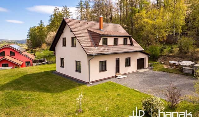 Prodej domu 170 m² s pozemkem 1 384 m², Oborná, okres Bruntál