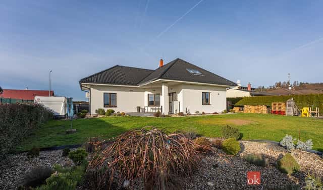 Prodej domu 240 m² s pozemkem 812 m², Žiželice – Pod Vinicí, okres Kolín