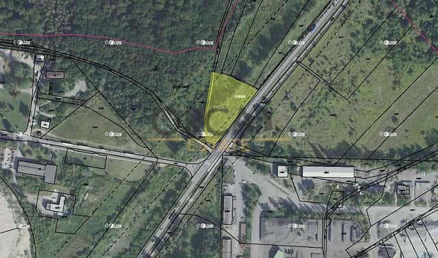 Prodej pole 3 695 m², Praha 9