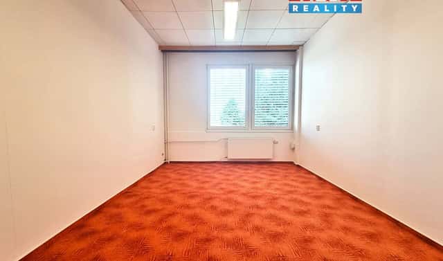 Pronájem kanceláře 18 m², Velkomoravská, Hodonín