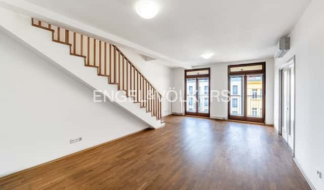 Pronájem bytu 4+1 147 m², Štefánikova, Praha 5 – Smíchov