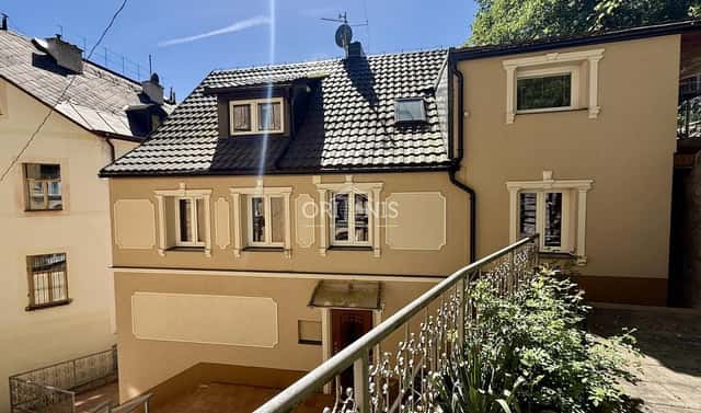 Prodej domu 351 m² s pozemkem 462 m², Zámecký vrch, Karlovy Vary