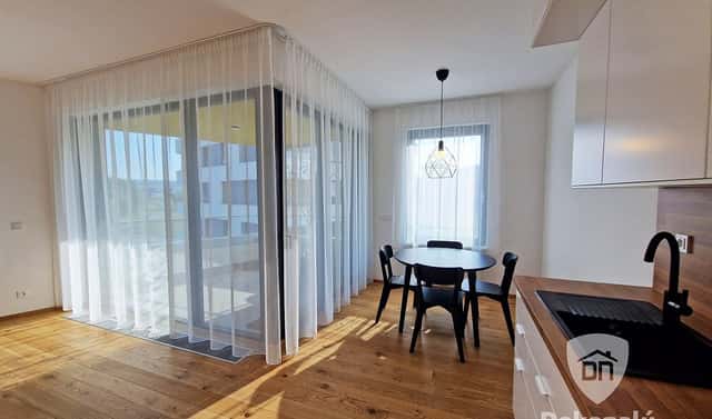 Pronájem bytu 2+kk 55 m², Sokolova, Praha 8 – Karlín