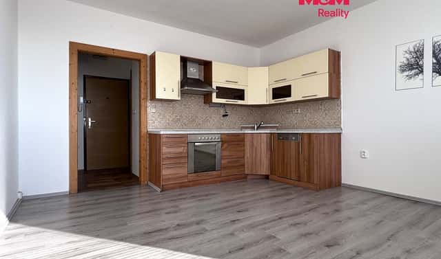 Pronájem bytu 2+kk 40 m², Šrámkova, Ústí nad Labem – Severní Terasa