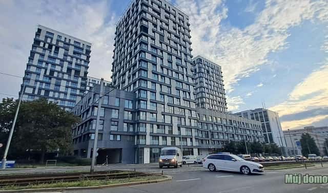 Pronájem bytu 2+1 79 m², Olšanská, Praha 3 – Žižkov