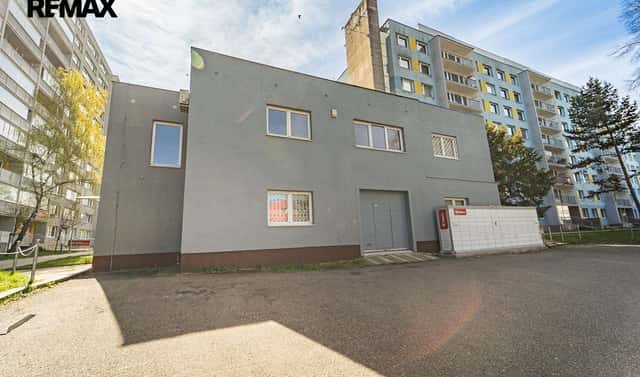 Pronájem obchodních prostor 364 m², Hviezdoslavova, Praha 4 – Háje