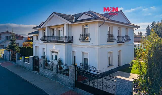 Prodej obchodních prostor 356 m², U Váhy, Šestajovice, okres Praha-východ