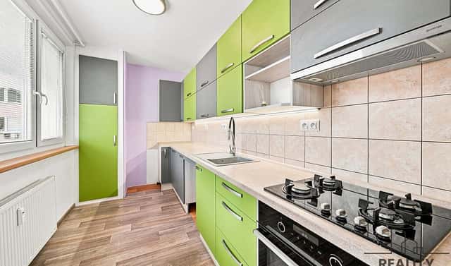 Prodej bytu 3+1 68 m², Slunečná, Hodonín