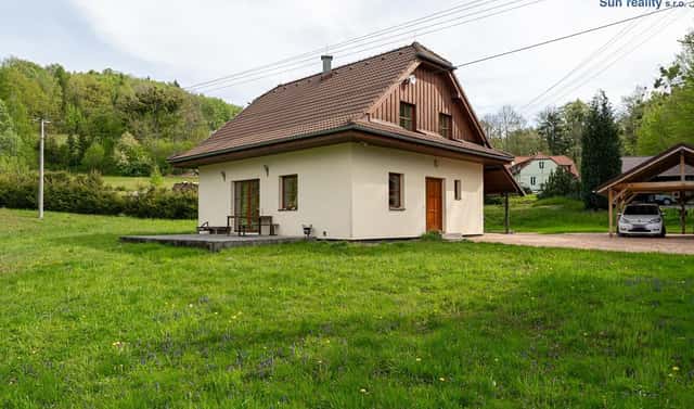 Prodej domu 180 m² s pozemkem 2 195 m², Nad Točnou, Zubří, okres Vsetín