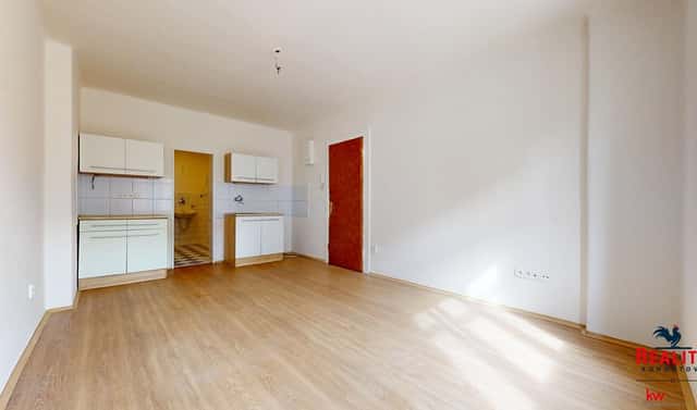 Prodej bytu 1+kk 28 m², Farského, Tábor