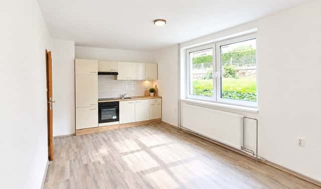 Pronájem bytu 3+1 93 m², Bezdědovice, okres Strakonice