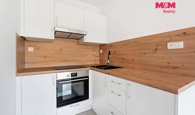 Prodej bytu 2+kk 39 m², Pražská, Teplice