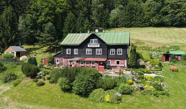 Prodej chalupy 230 m² s pozemkem 10 757 m², Pec pod Sněžkou – Velká Úpa, okres Trutnov