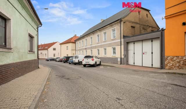 Prodej obchodních prostor 376 m², Kladno