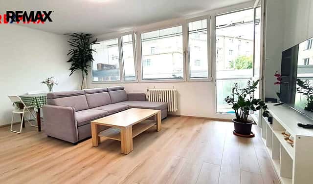 Pronájem bytu 3+1 76 m², Plzeňská, Praha 5 – Košíře