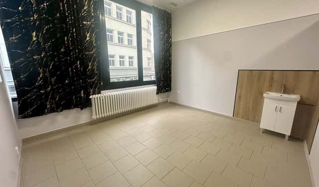 Pronájem obchodních prostor 18 m², Revoluční, Liberec – Liberec IV-Perštýn