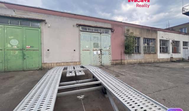 Pronájem obchodních prostor 93 m², Louny