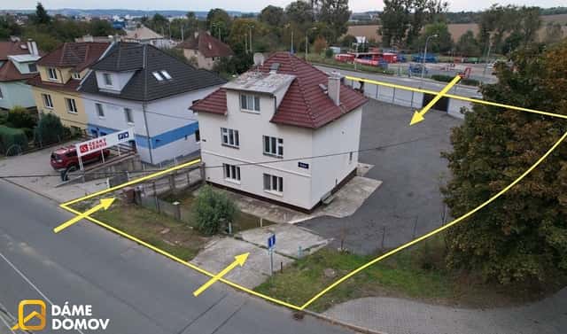 Pronájem komerčního pozemku 950 m², Šrámkova, Zlín – Malenovice