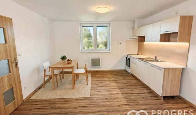 Pronájem bytu 2+kk 55 m², Slovanské náměstí, Kroměříž