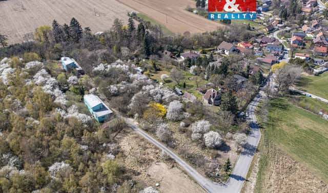 Prodej stavebního pozemku 3 021 m², Na Pazderně, Škvorec, okres Praha-východ