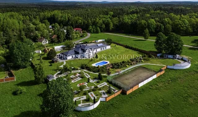 Prodej ubytovacího objektu 900 m², Rosovice, okres Příbram