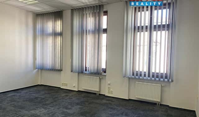 Pronájem obchodních prostor 170 m², Masarykovo nám., Nový Jičín
