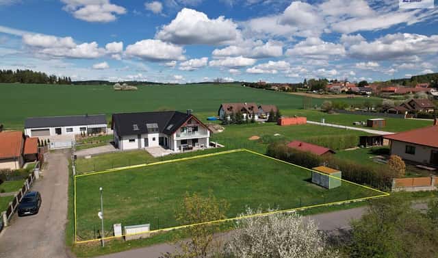 Prodej stavebního pozemku 1 009 m², Milín – Konětopy, okres Příbram