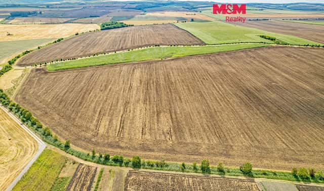 Prodej pole 25 490 m², Žatčany, okres Brno-venkov