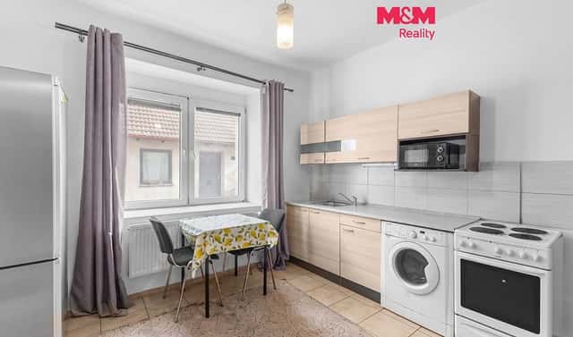 Prodej domu 161 m² s pozemkem 207 m², V. Burgra, Kladno