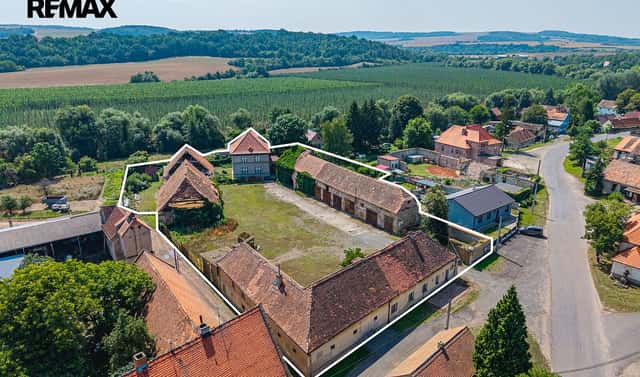 Prodej domu 400 m² s pozemkem 6 191 m², Blšany – Liběšovice, okres Louny