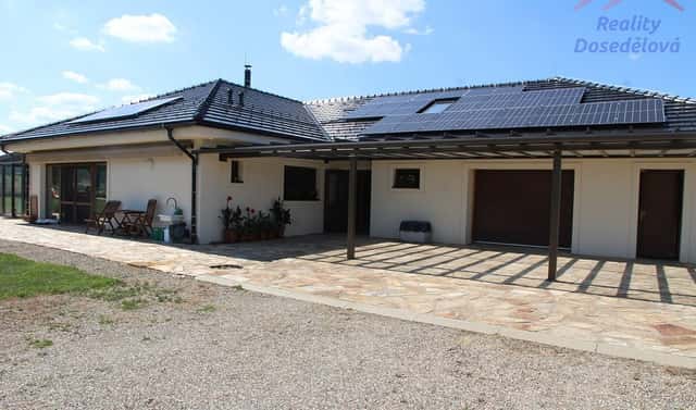 Prodej domu 610 m² s pozemkem 8 027 m², Rašovice, okres Kutná Hora