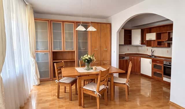 Prodej bytu 4+1 113 m², Sokolovská, Pardubice – Zelené Předměstí