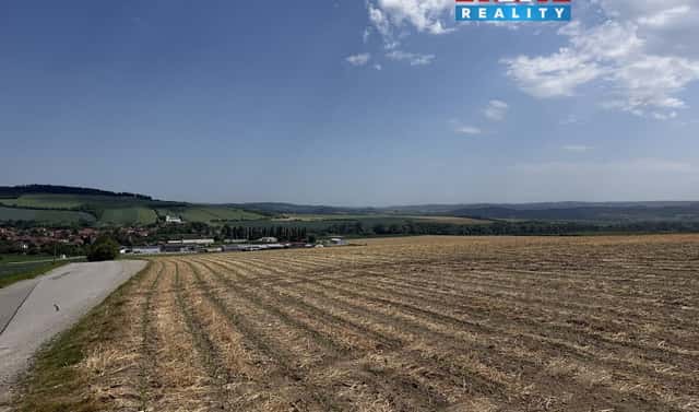 Prodej pole 39 421 m², Lysice, okres Blansko