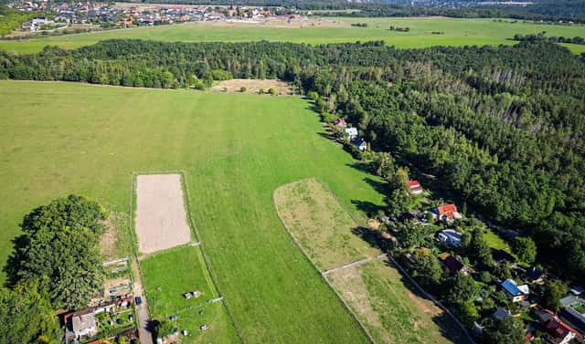 Prodej pole 4 326 m², Klínec, okres Praha-západ